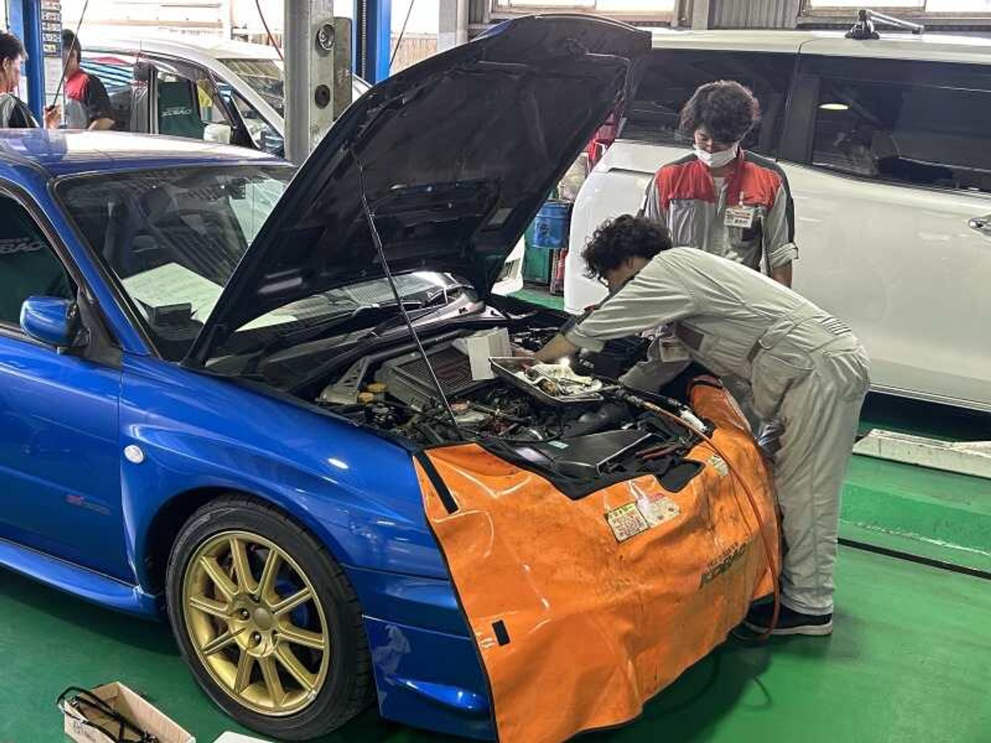 土日休み可｜車好きの天職はここ！経験/資格不問で始められる♪-0番目の画像