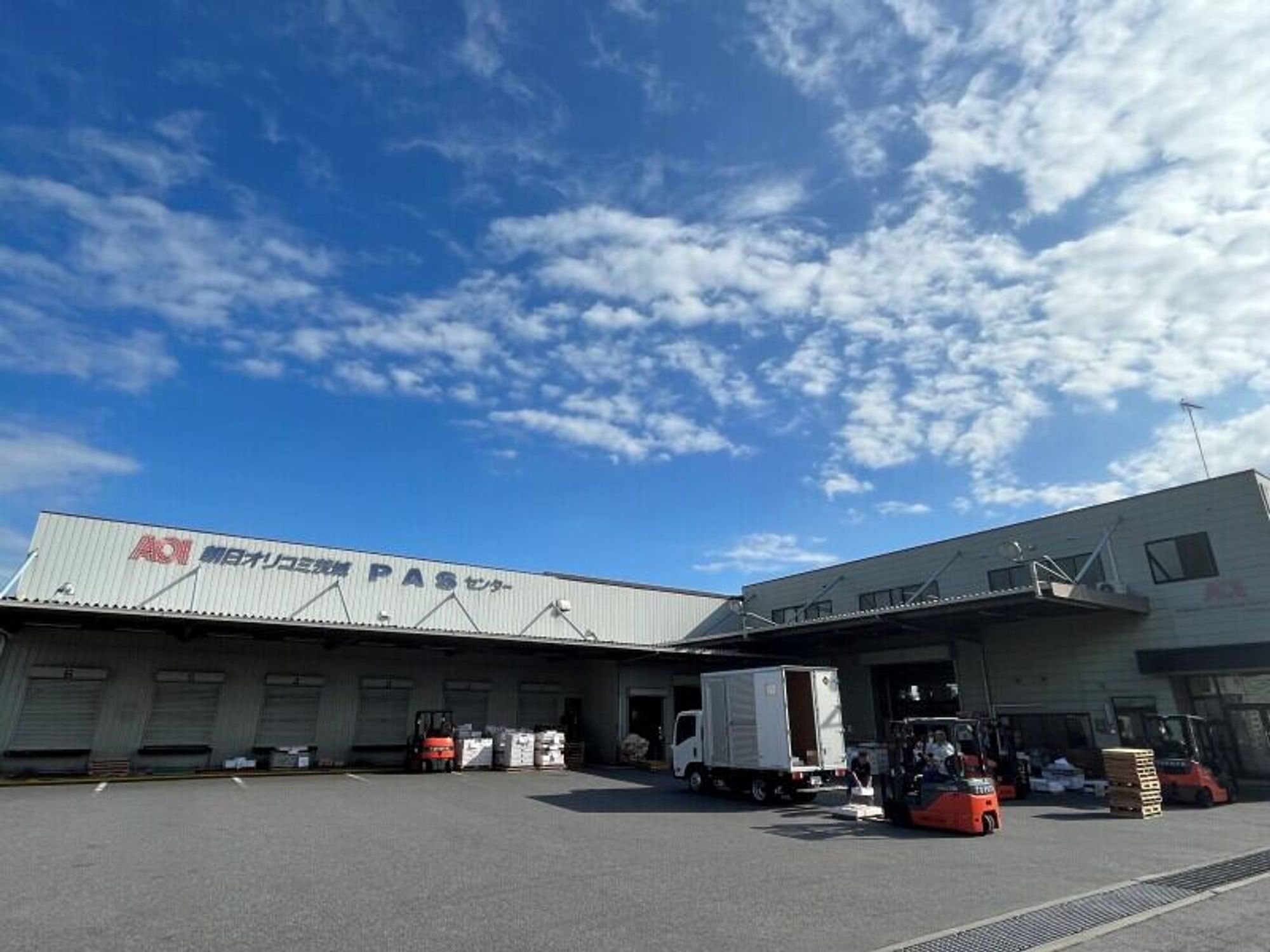 残業少でミドルシニア活躍中◎固定ルート配送【年間休日126日】の0枚目の画像