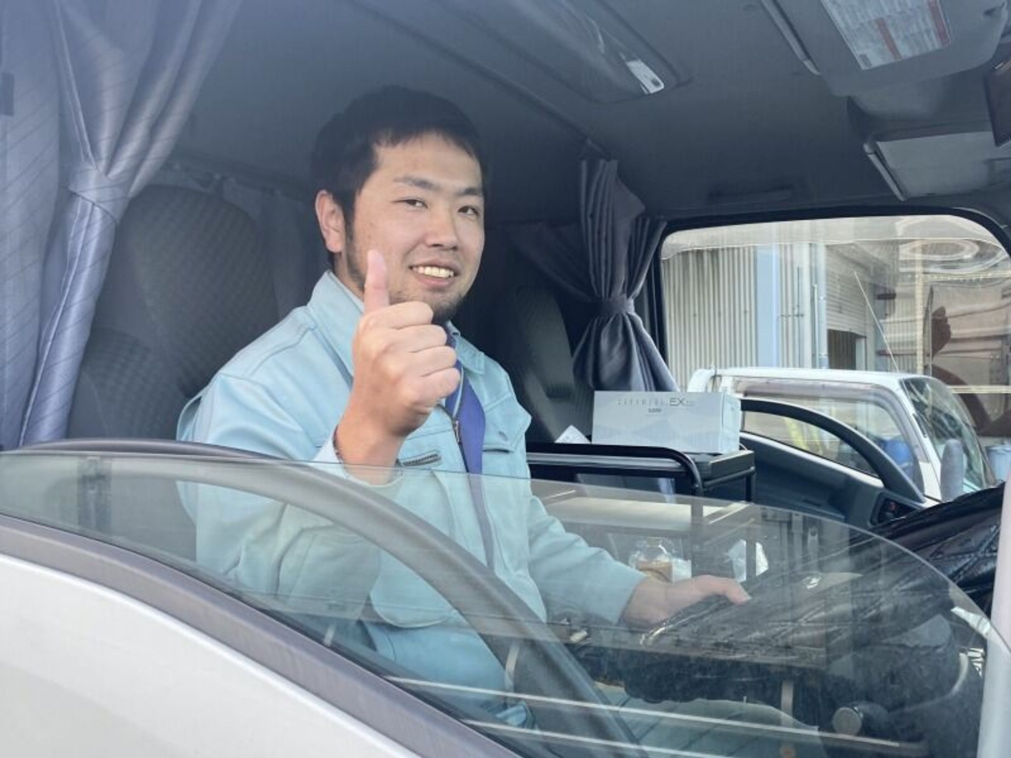 【4tドライバー】年休120日*面接確約◎昇給あり/資格支援有-1番目の画像