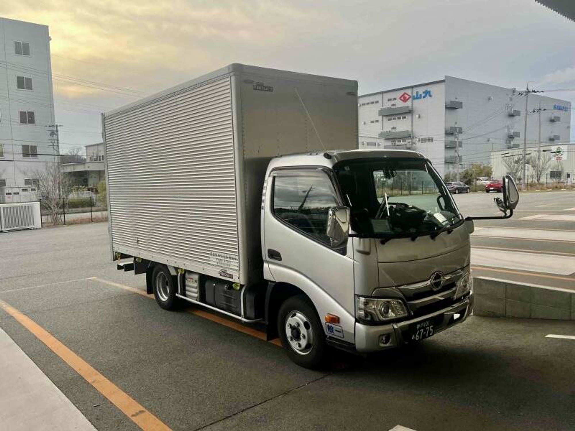 [2tドライバー]家電の配送&設置/補助スタッフ同行あり/未経験OK-1番目の画像