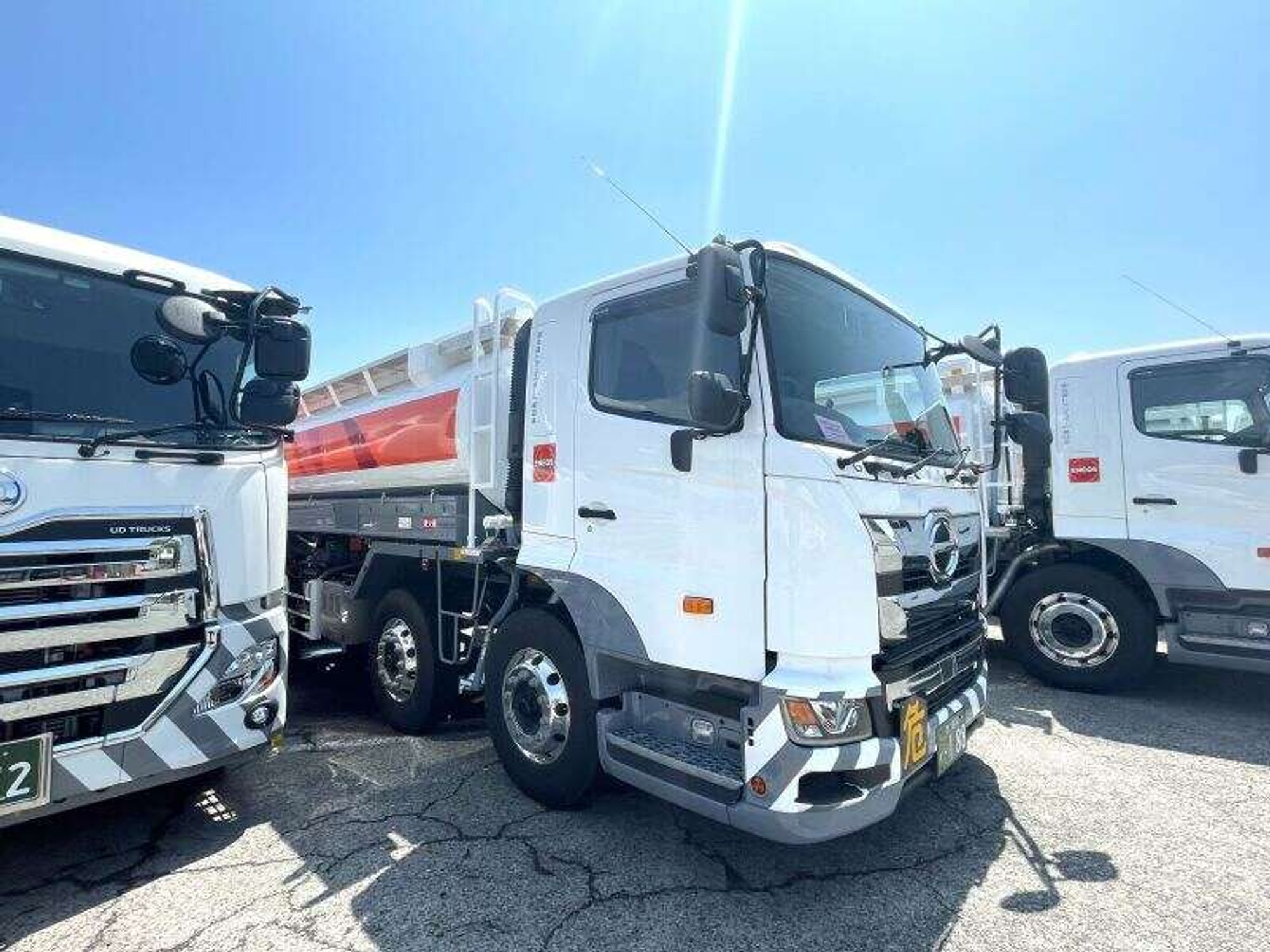 <大手ENEOSグループ>祝金20万円♪免許なしからタンクローリーへ-0番目の画像