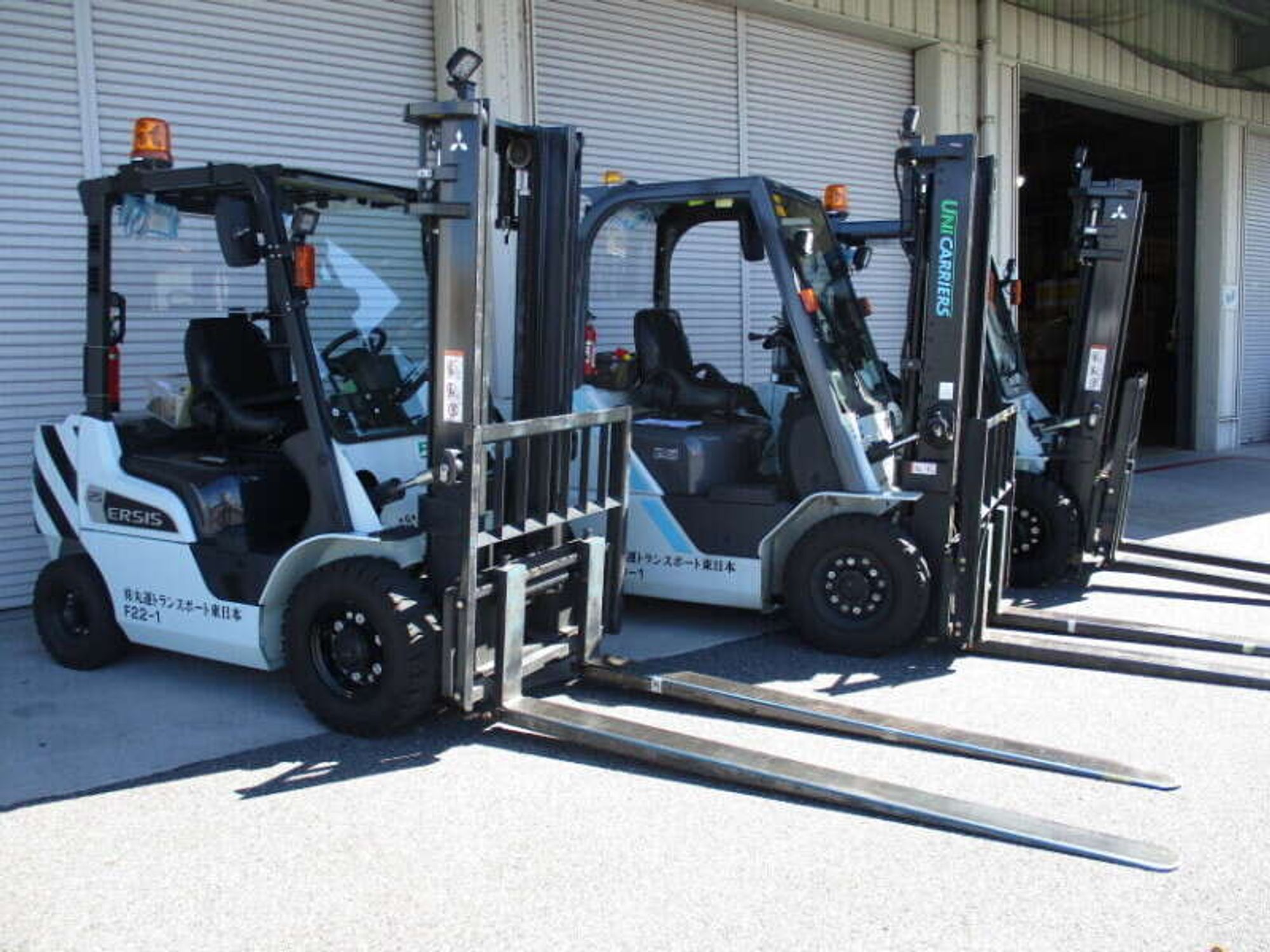 【休みが充実】完全週休2日/残業月5h程/フォークリフト正社員-1番目の画像