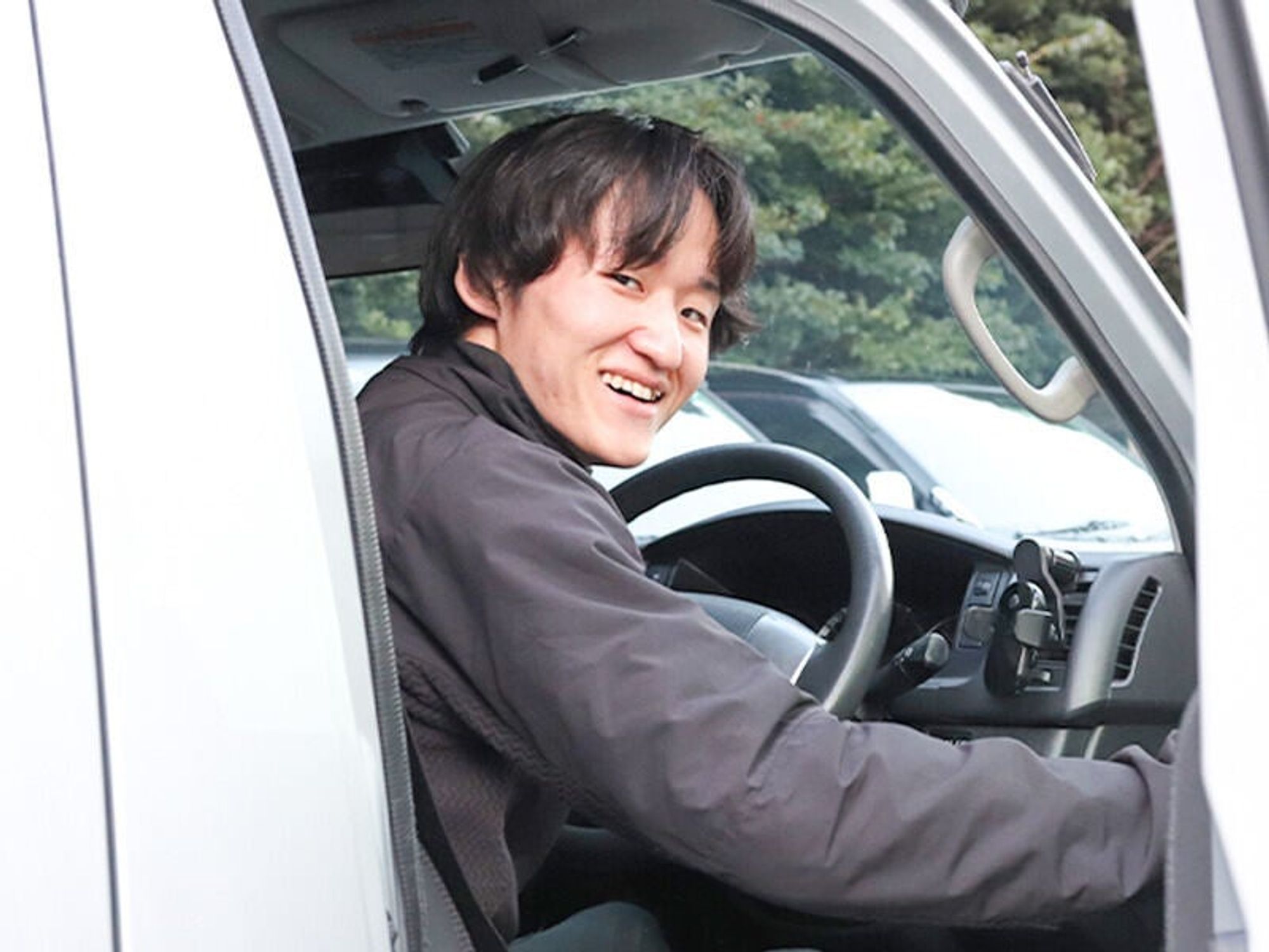 【AT限定可】学歴不問◎未経験からスグに月給28万円｜ルート配送の8枚目の画像