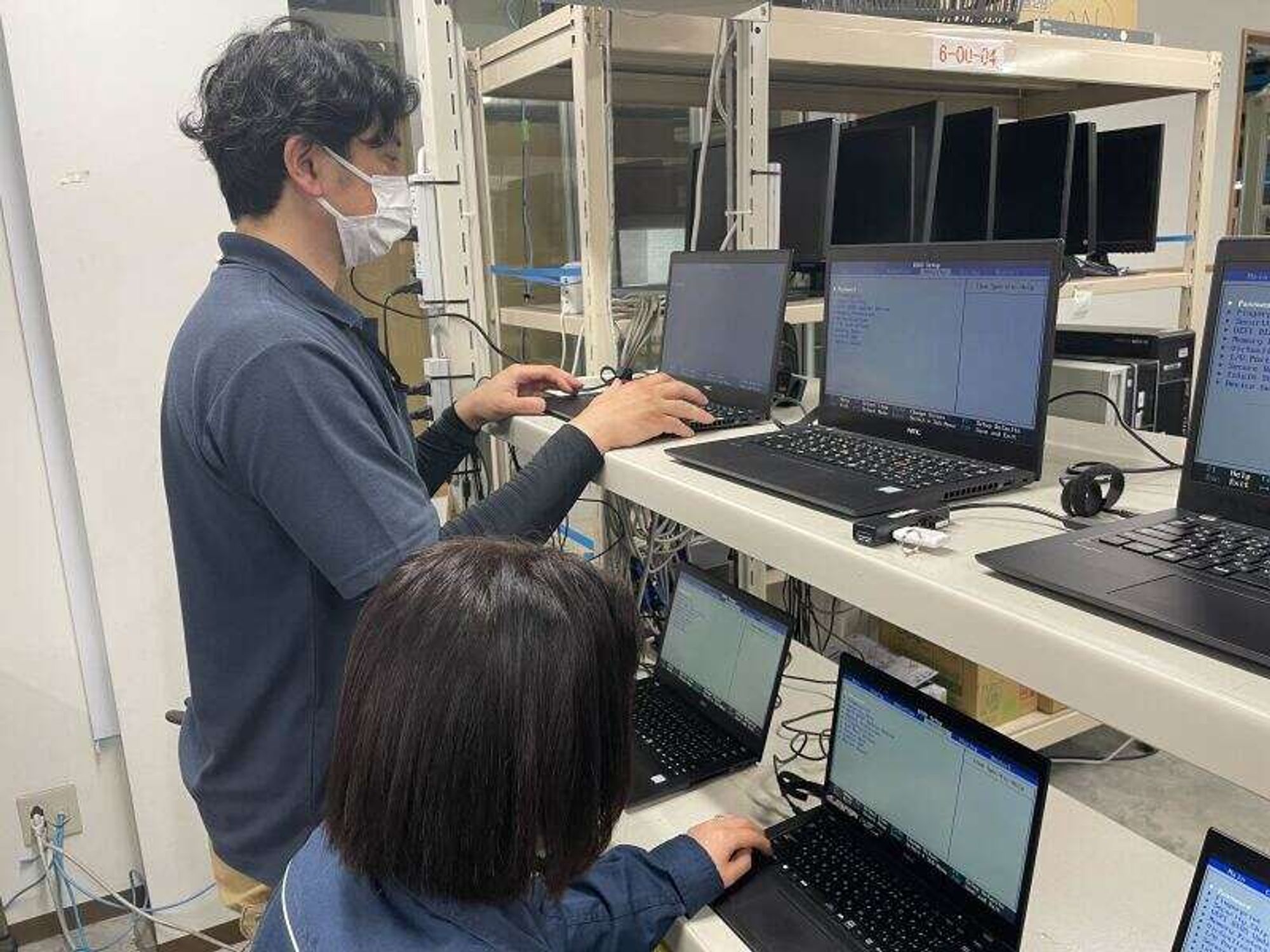 ＜80年以上続く大手企業＞9割が未経験からスタート/倉庫内作業-1番目の画像