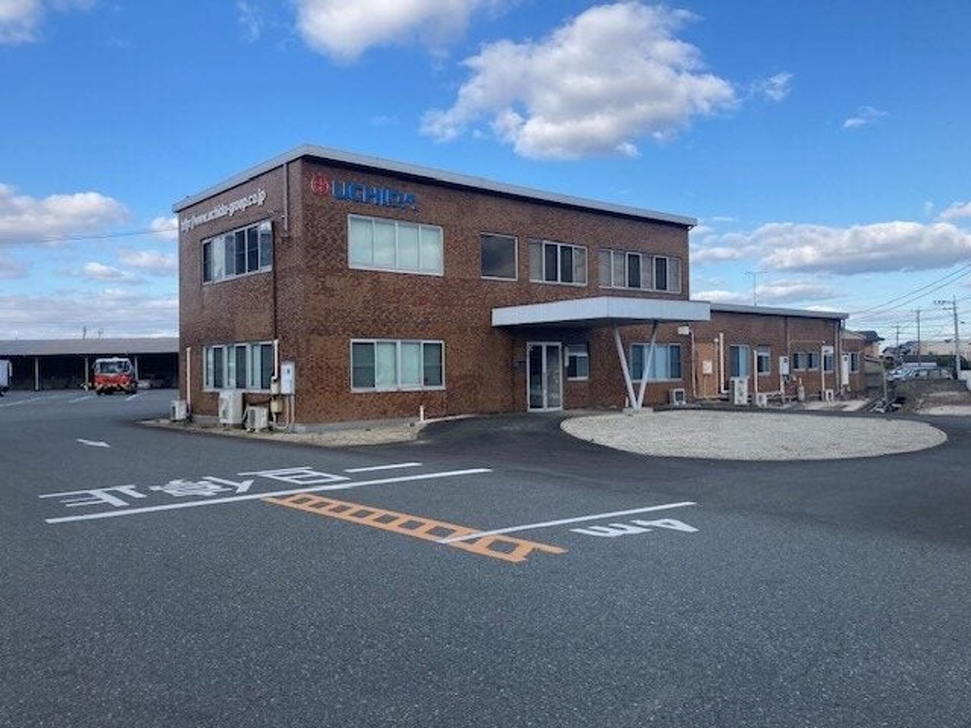 【大型ドライバー募集】賞与年2回、資格取得支援制度あり-0番目の画像