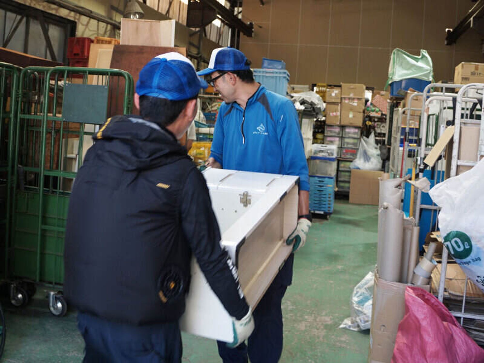 【月給30万円～】不用品回収2ｔドライバー-0番目の画像