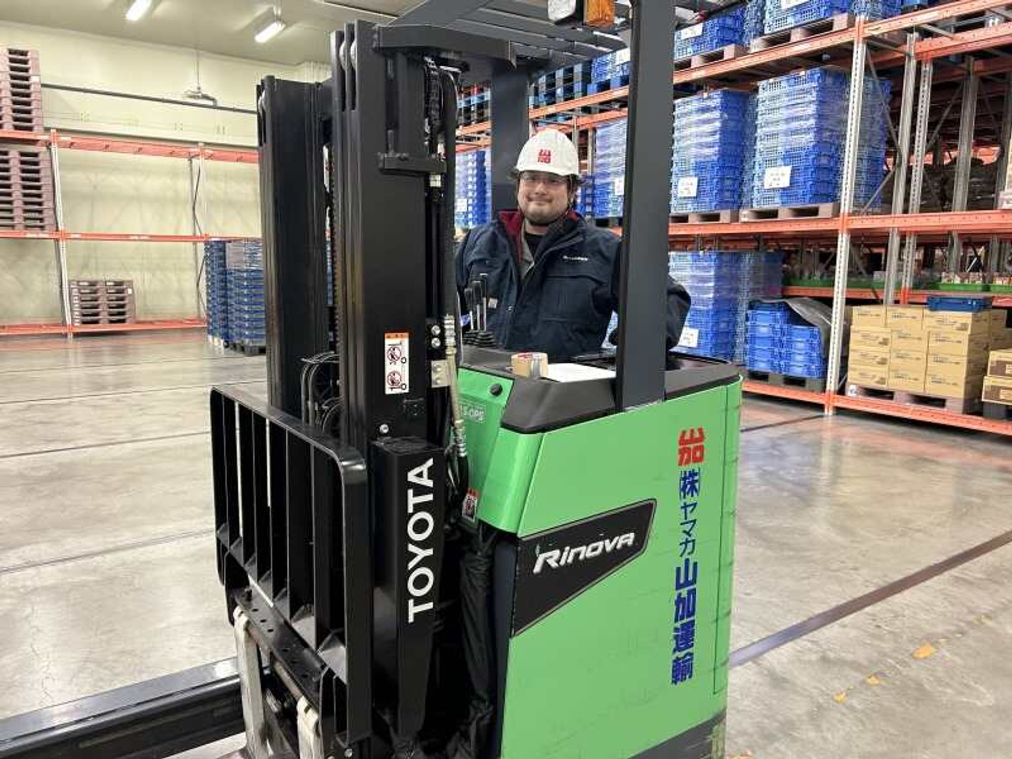 フォークリフト作業・倉庫内作業│未経験OK♪賞与年2回の0枚目の画像