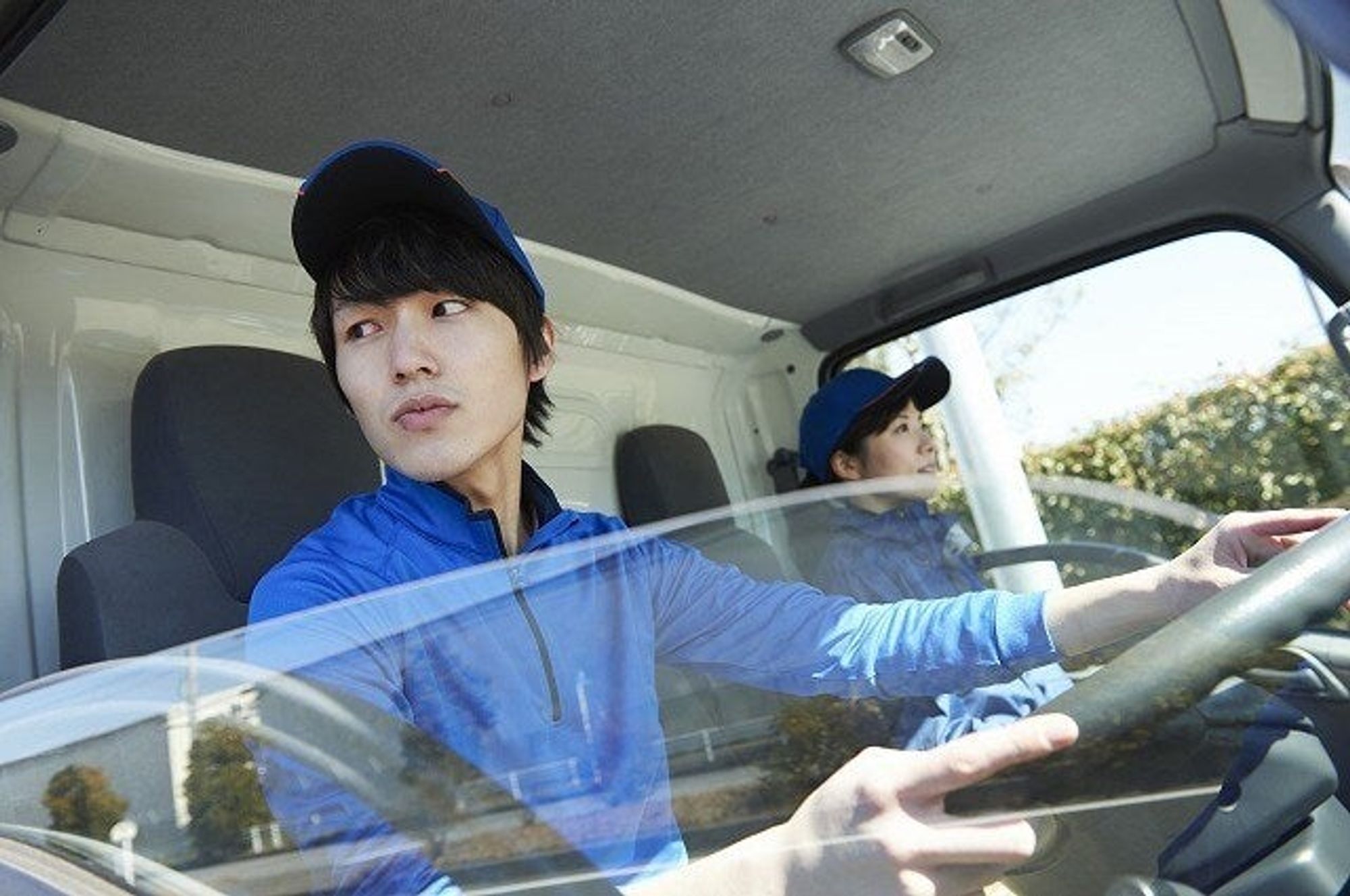 【WEB面接OK】増員募集！実務経験ナシでもOK！トレーラー-0番目の画像