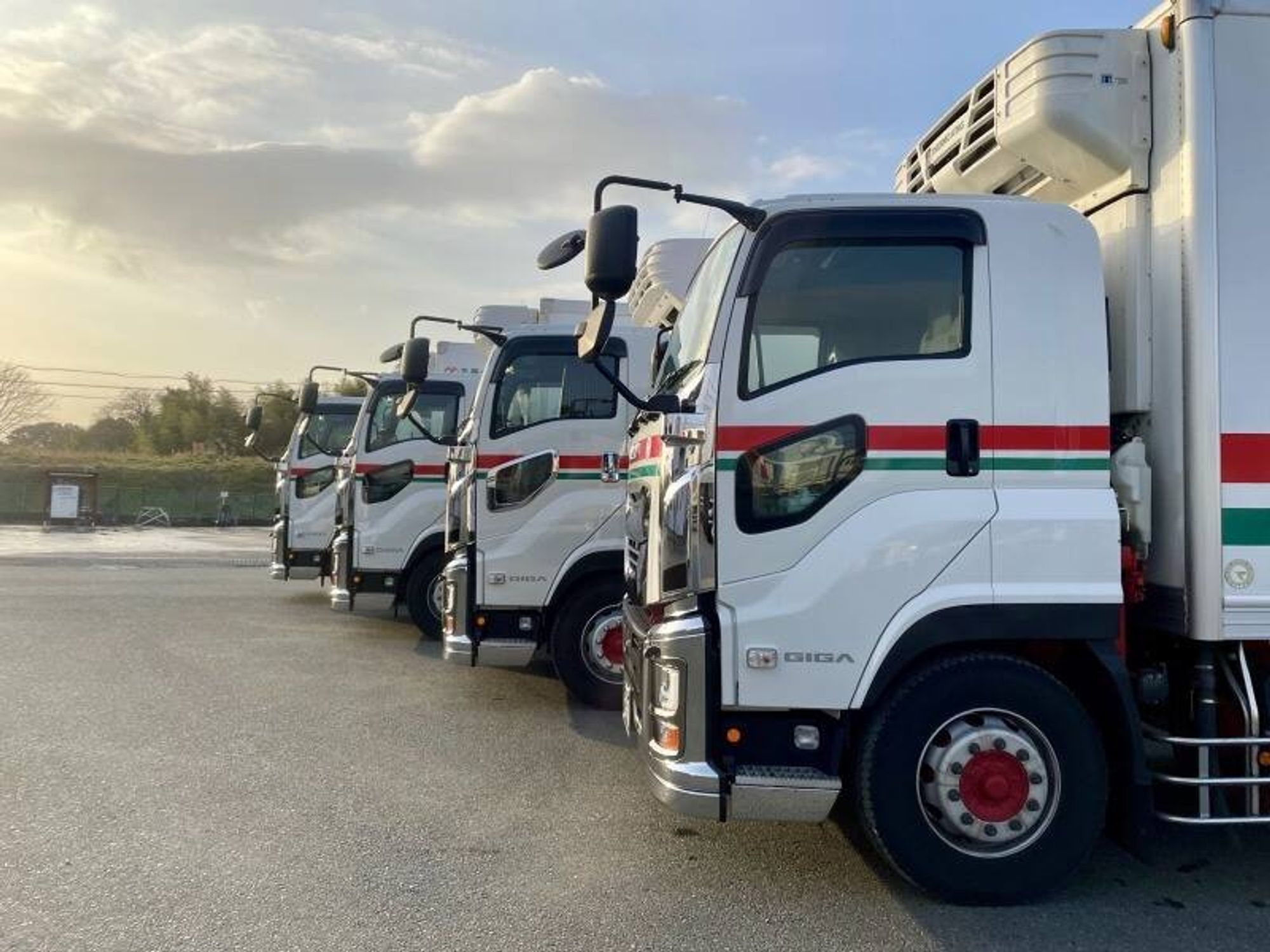 【未経験活躍中】貴方の夢叶えます/免許取得支援/10tドライバー-2番目の画像