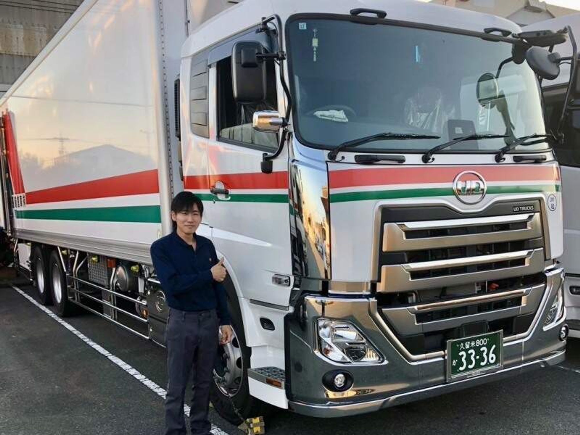 【即戦力歓迎】安定の丸善グループで稼ぐ！大型長距離ドライバー-0番目の画像